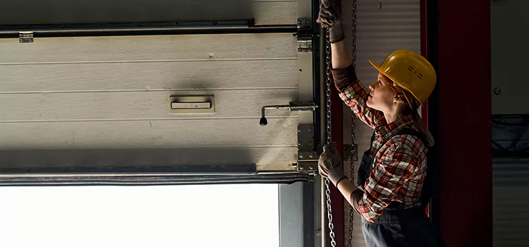 Addressing Common Garage Door Stoppage Issues in Glen Ellyn, IL